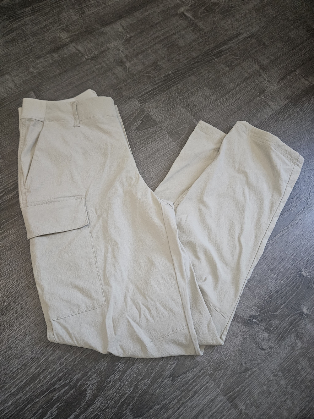 Athleta Trekkie Utility Cargo Hiking Pants Tan Womens Sz 6